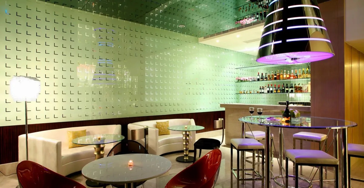 亞覓餐酒館Lounge座位區｜日月潭約會餐廳推薦